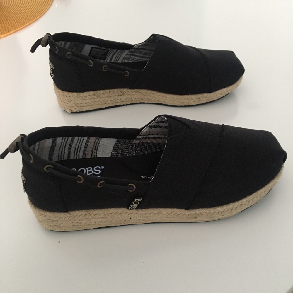 🌹BOBS from Skechers Memory Foam Black Wedge
